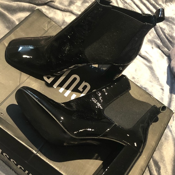 Black boots